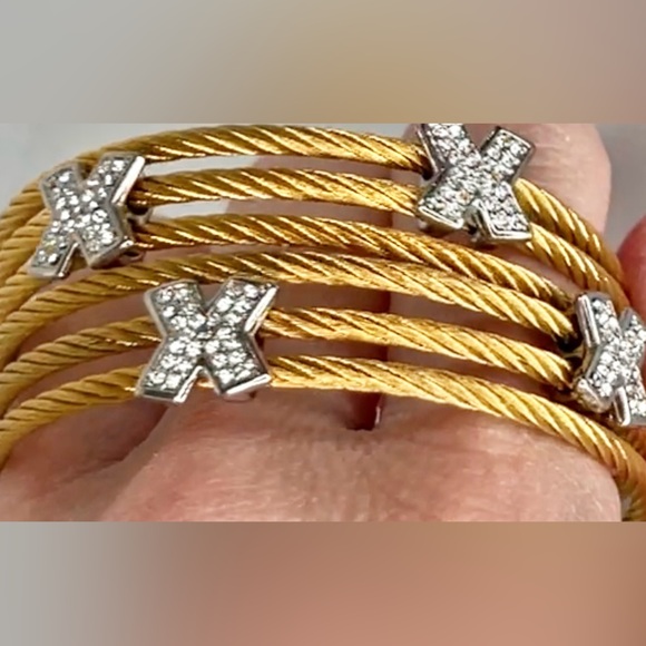 BNWOT Gold Bangles - Picture 4 of 12